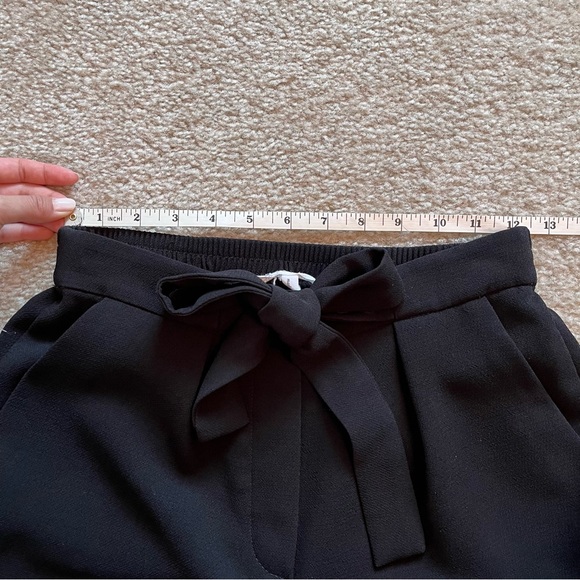 BCBGeneration Black Tie Front Elastic Waist Pull On Cropped Pants Size XXS Women - Picture 4 of 8